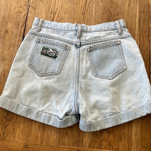 Women's Blue Jean High Rise Shorts 9-10 - Picture 2 of 7